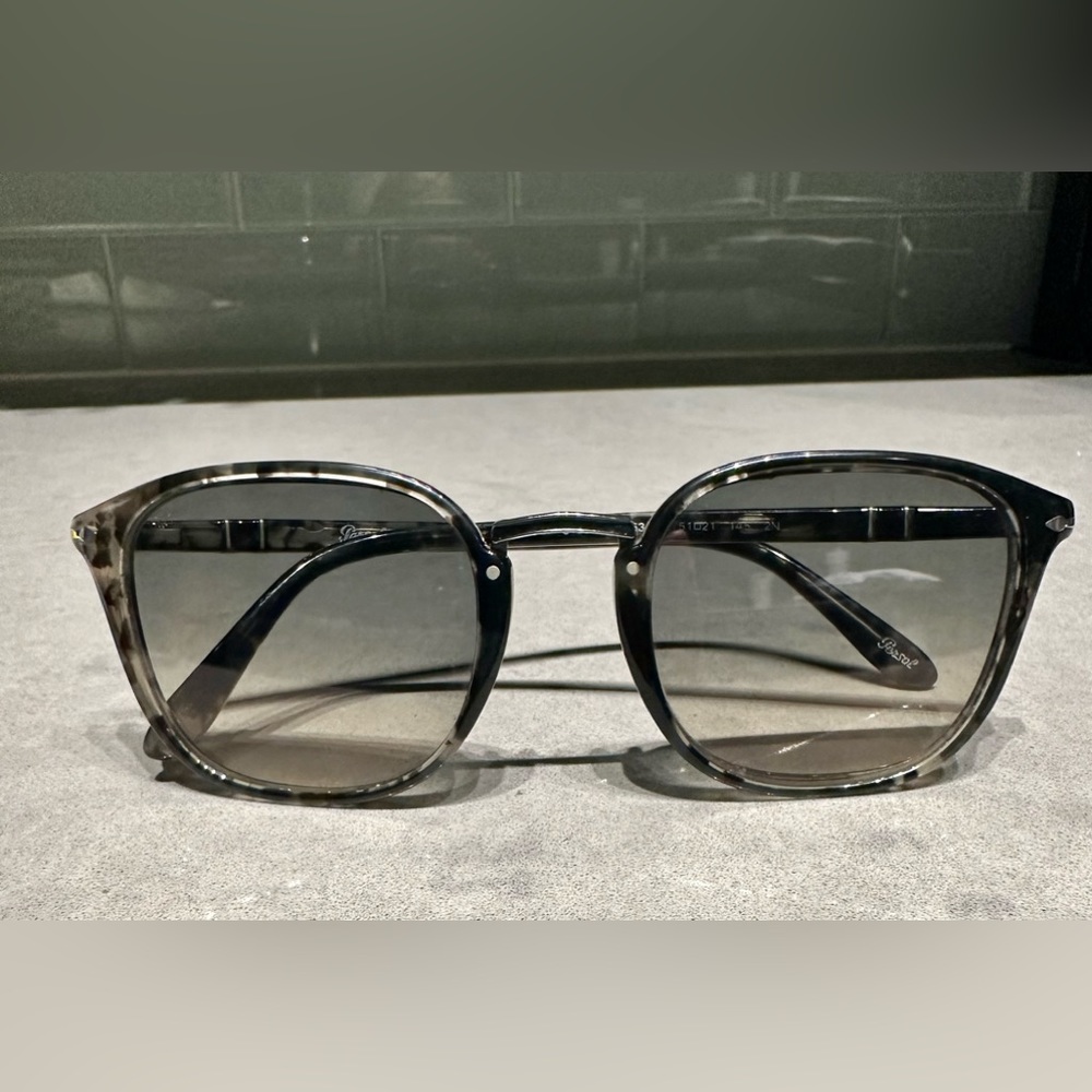 Persol - PO3186S - Black/Grey Tortoise